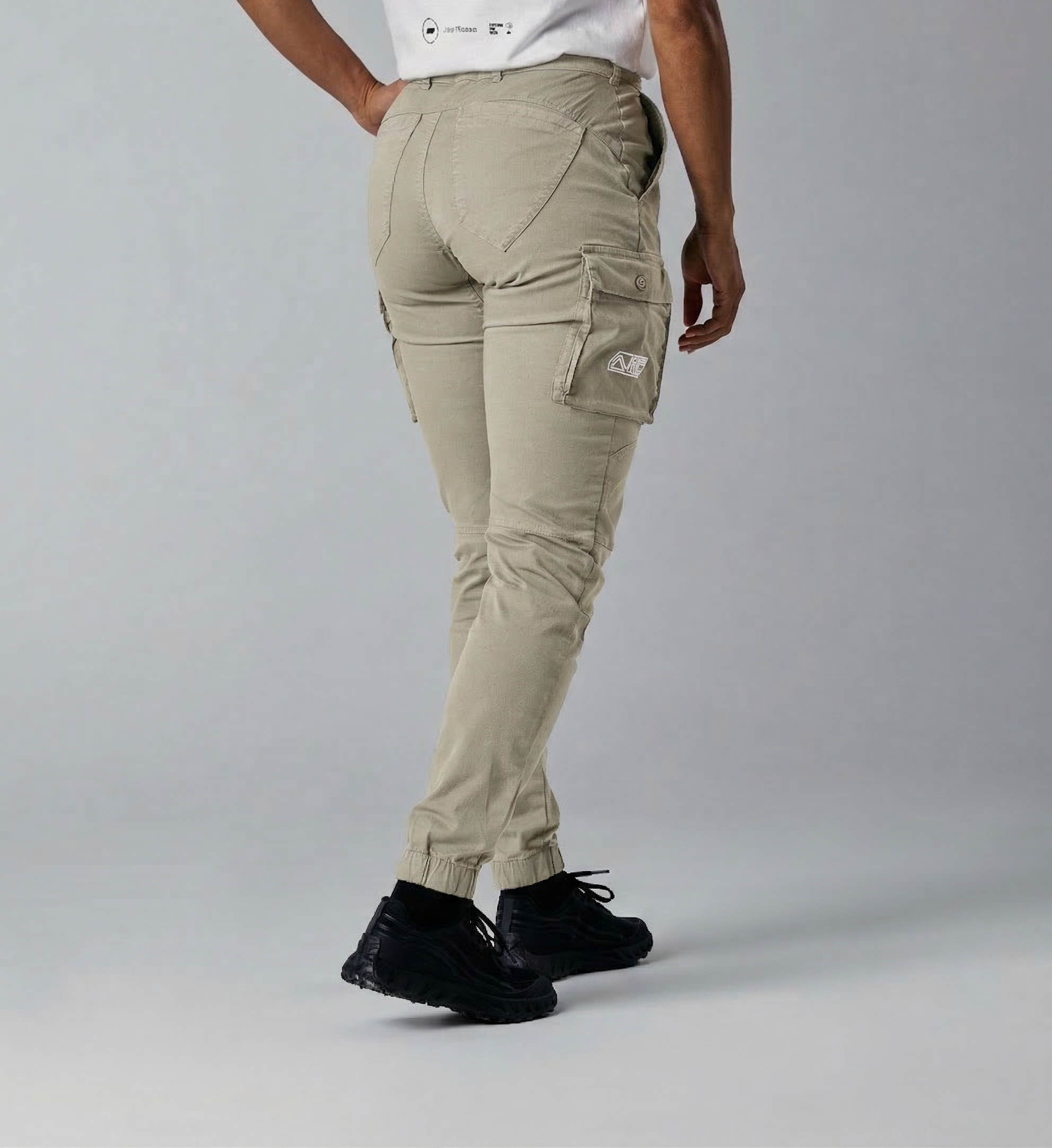 Pantaloni da arrampicata Laila Peak Cargo - Beetle