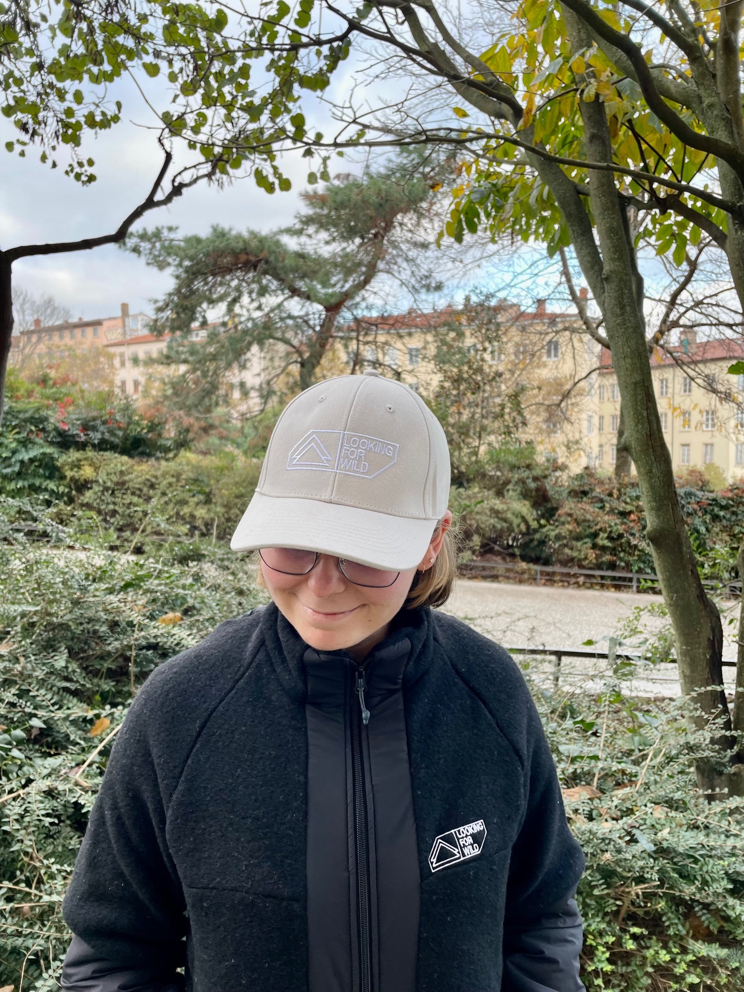 Casquillo Looking for Wild